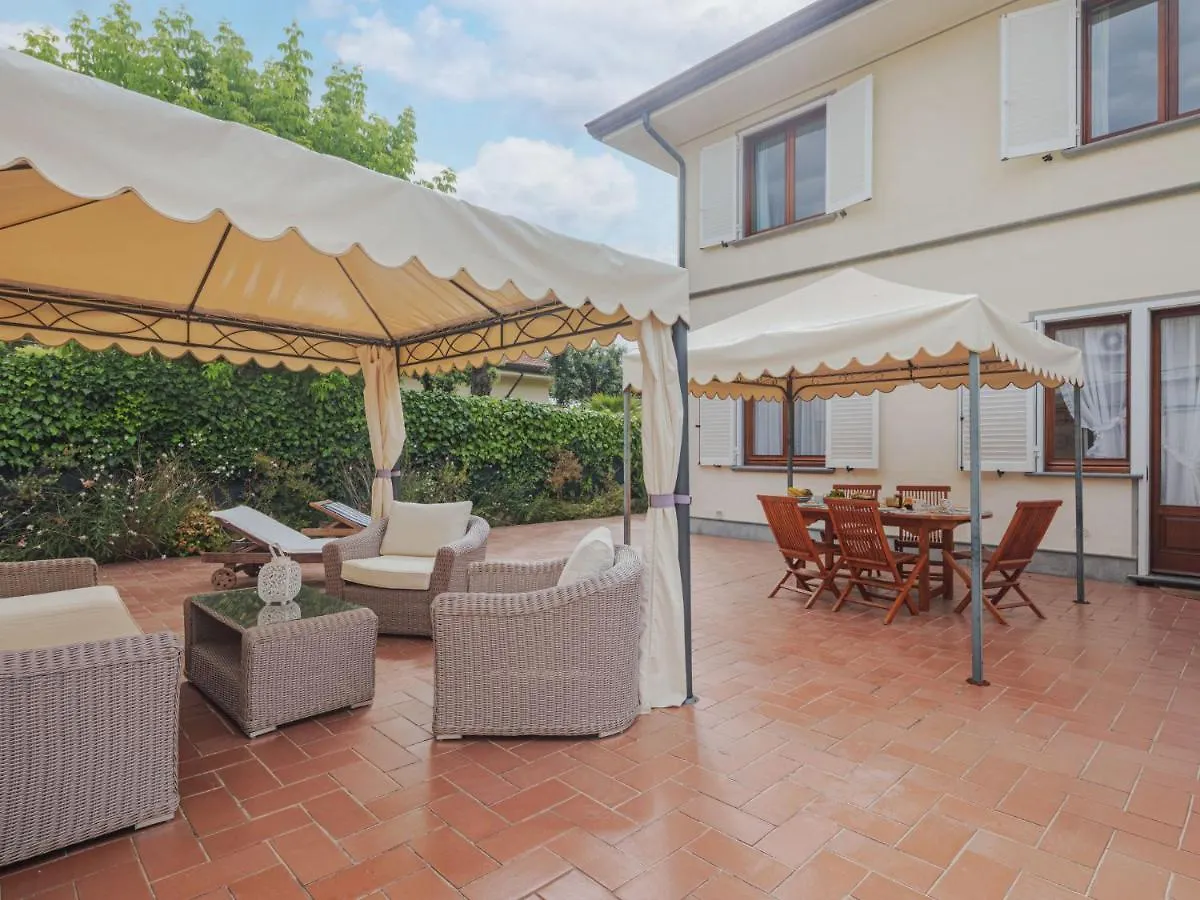 Holiday Home Rosa By Interhome Lido di Camaiore