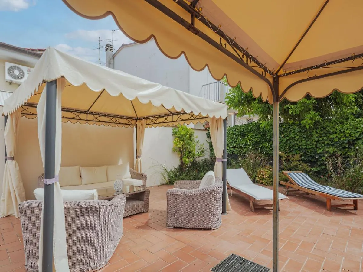 Villa Locazione Turistica Rosa Lido di Camaiore